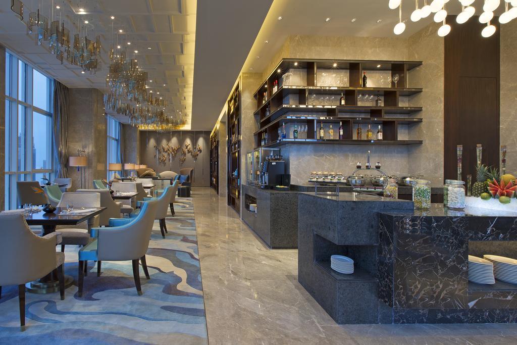 Hotel Pullman Yantai Center Exterior foto