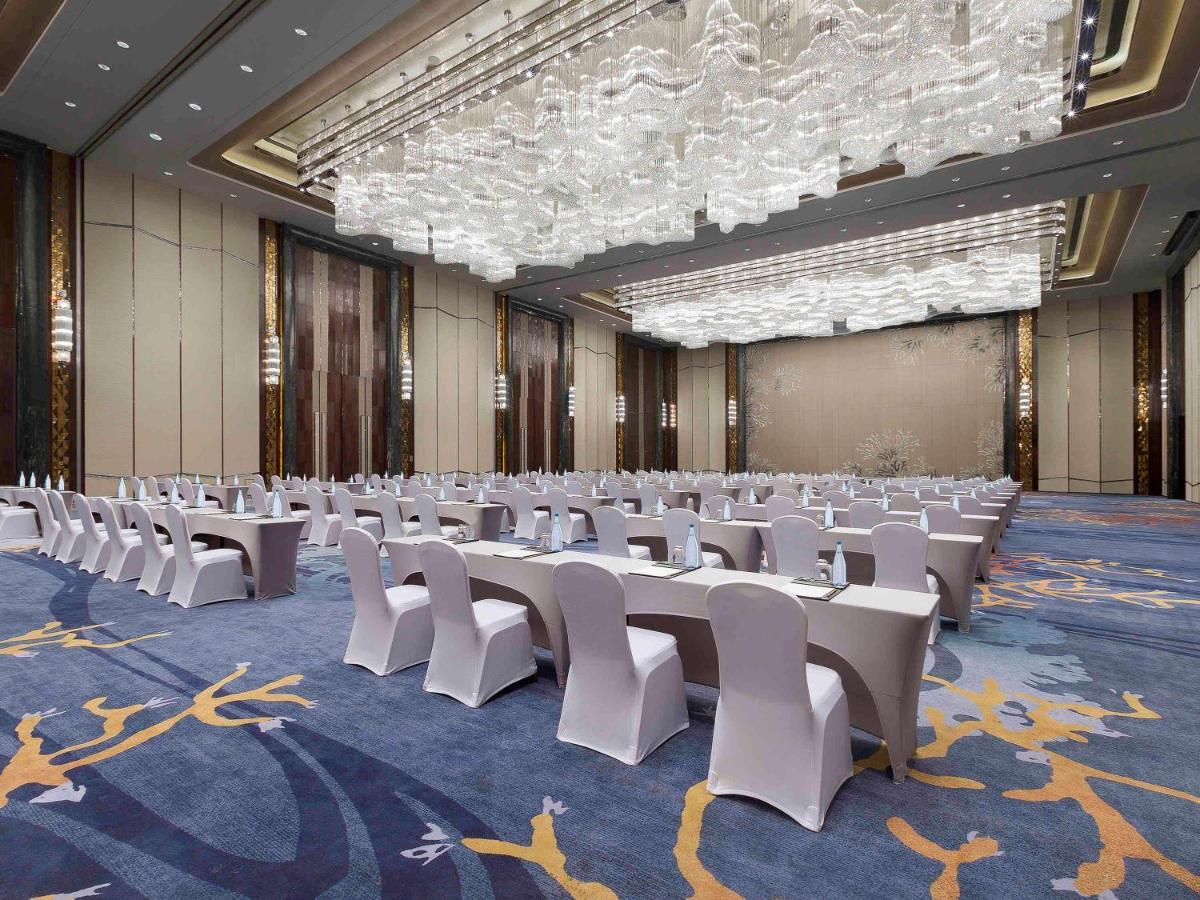 Hotel Pullman Yantai Center Exterior foto
