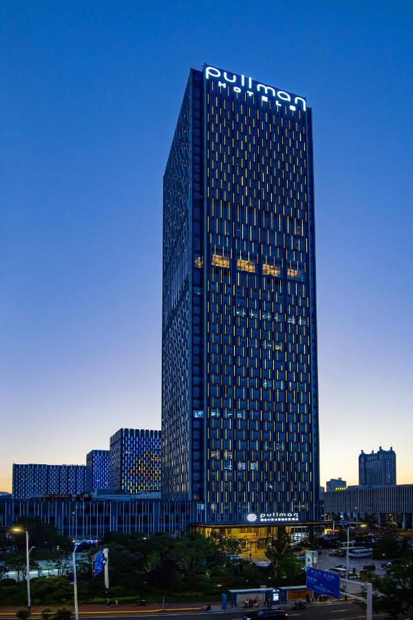 Hotel Pullman Yantai Center Exterior foto